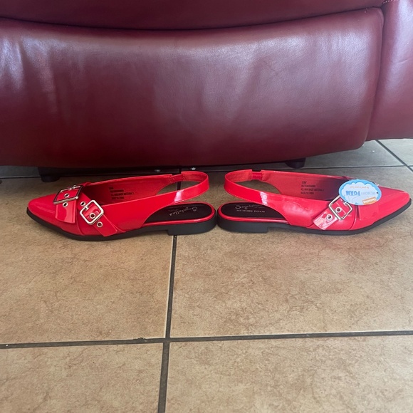 Seychelles Red Buckle Sandals SZS  8M and 11M - Picture 8 of 10